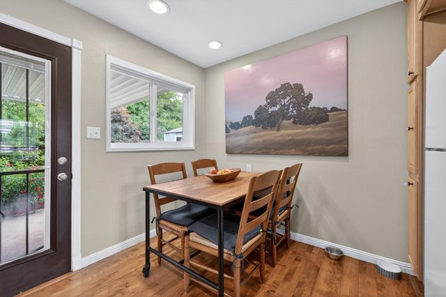 3832 Henderson Way, Carmichael, CA 95608