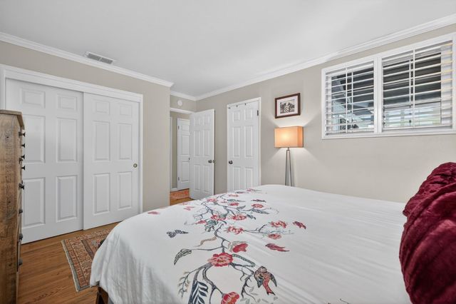 3832 Henderson Way, Carmichael, CA 95608