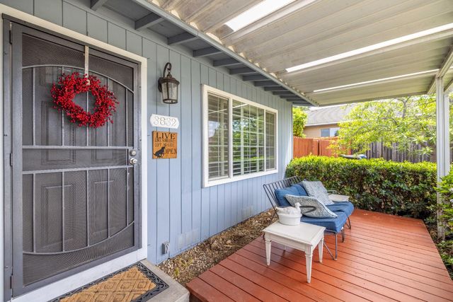 3832 Henderson Way, Carmichael, CA 95608