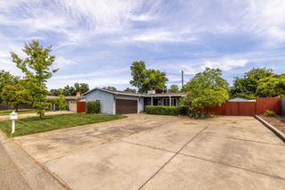 3832 Henderson Way, Carmichael, CA 95608