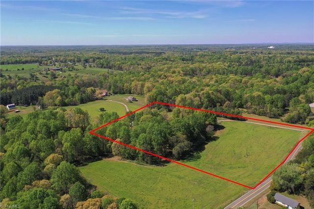 1336 Chinn Lane, Yadkinville, NC 27055