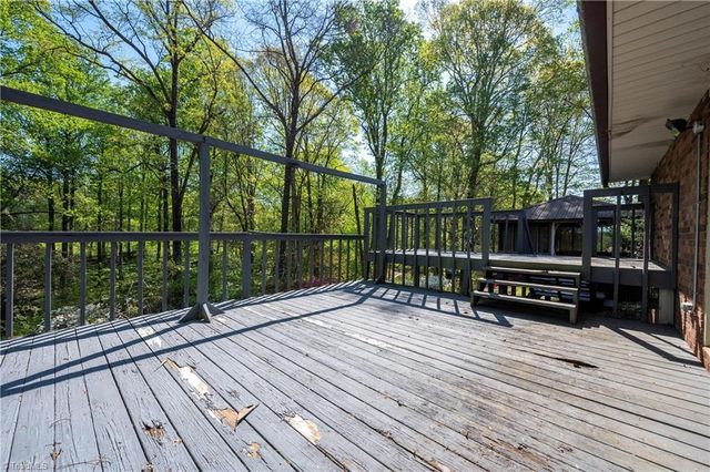 1336 Chinn Lane, Yadkinville, NC 27055