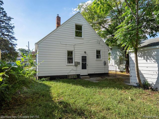 8770 Leroy Street, Oak Park, MI 48237