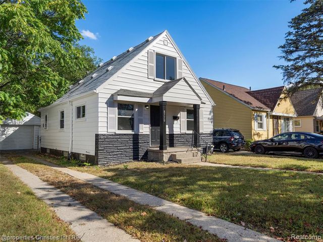 8770 Leroy Street, Oak Park, MI 48237