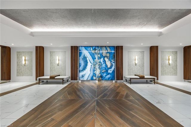 425 Dockside DR # 905, Naples, FL 34110