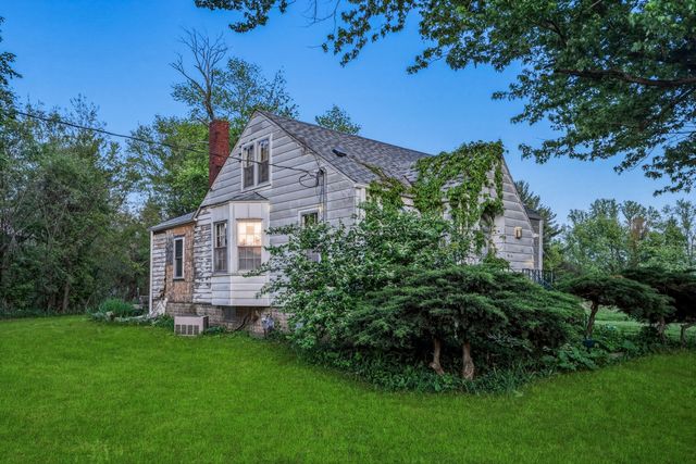 6275 Randolph Street, Hobart, IN 46342