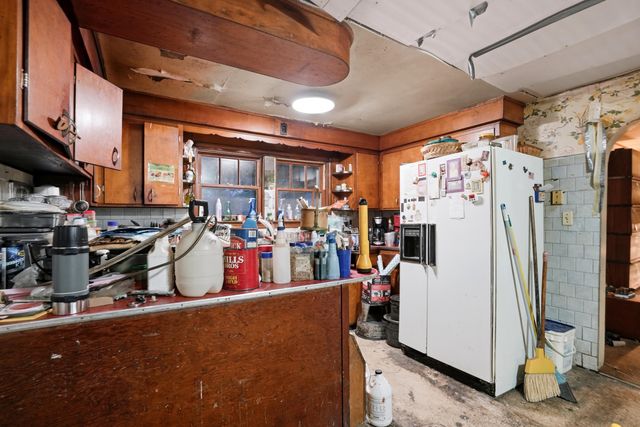 6275 Randolph Street, Hobart, IN 46342