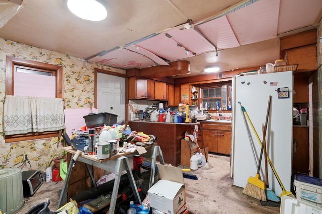 6275 Randolph Street, Hobart, IN 46342