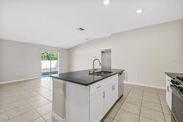 5406 AMARYLLIS GARDEN STREET, Apollo Beach, FL 33572