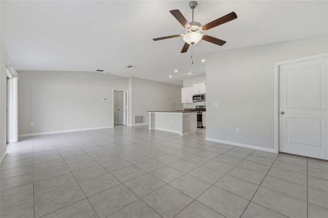 5406 AMARYLLIS GARDEN STREET, Apollo Beach, FL 33572