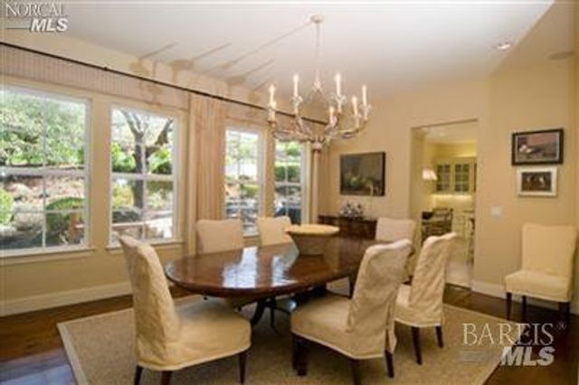 1150 Castle Oaks Dr, Napa, CA 94558