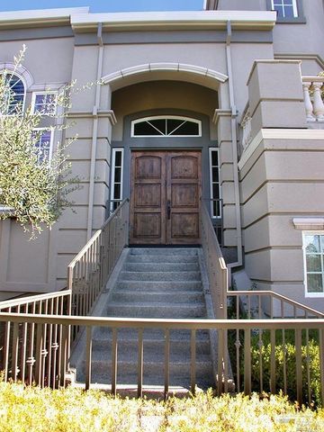 1150 Castle Oaks Dr, Napa, CA 94558