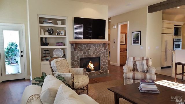 1150 Castle Oaks Dr, Napa, CA 94558