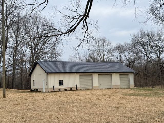 274 Howell Hill Rd, Kelso, TN 37348