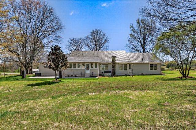 274 Howell Hill Rd, Kelso, TN 37348