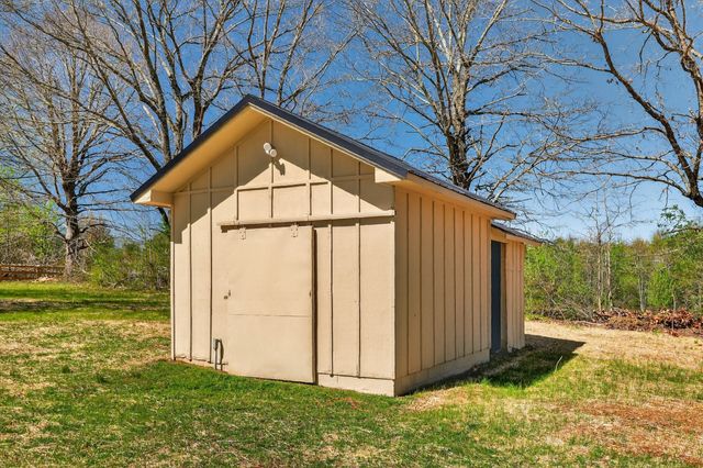 274 Howell Hill Rd, Kelso, TN 37348