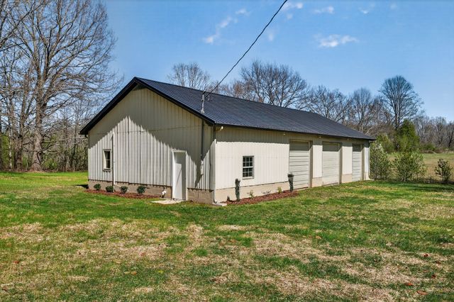 274 Howell Hill Rd, Kelso, TN 37348
