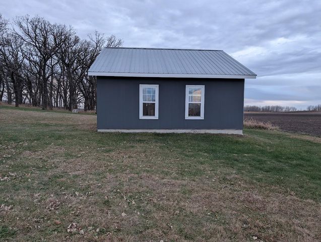 10741 797th Avenue, Glenville, MN 56036