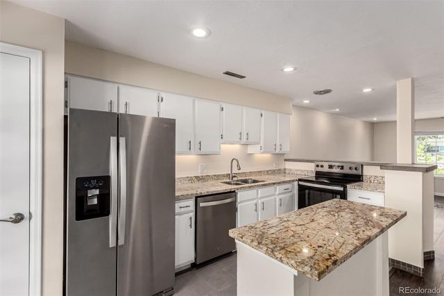 2301 E Fremont Avenue W08, Centennial, CO 80122