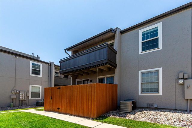 2301 E Fremont Avenue W08, Centennial, CO 80122