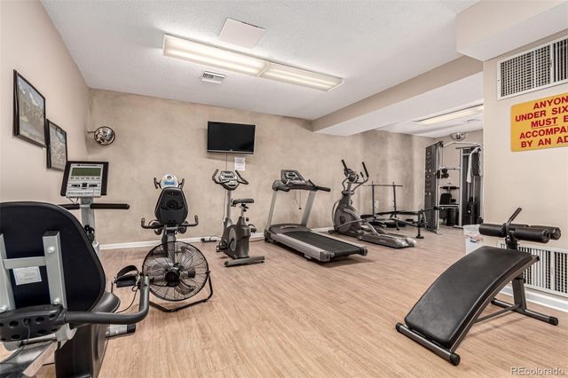 2301 E Fremont Avenue W08, Centennial, CO 80122