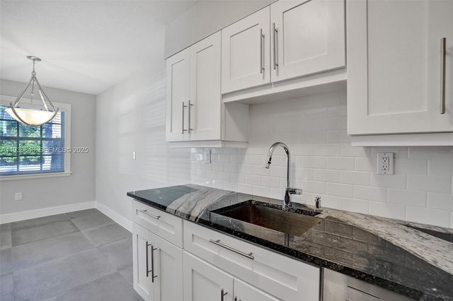 902 Mandarin Isle 2, Fort Lauderdale, FL 33315