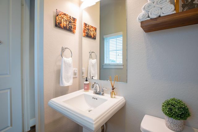 637 Middle Street, Houston, TX 77003