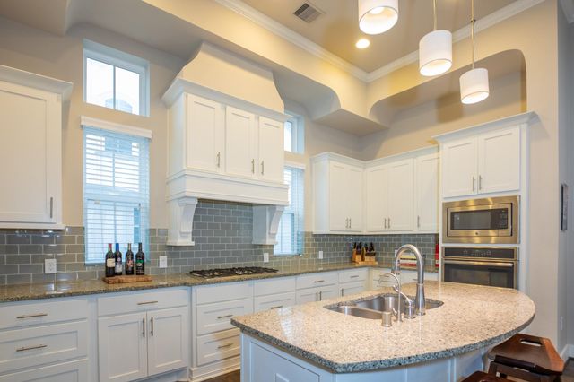 637 Middle Street, Houston, TX 77003