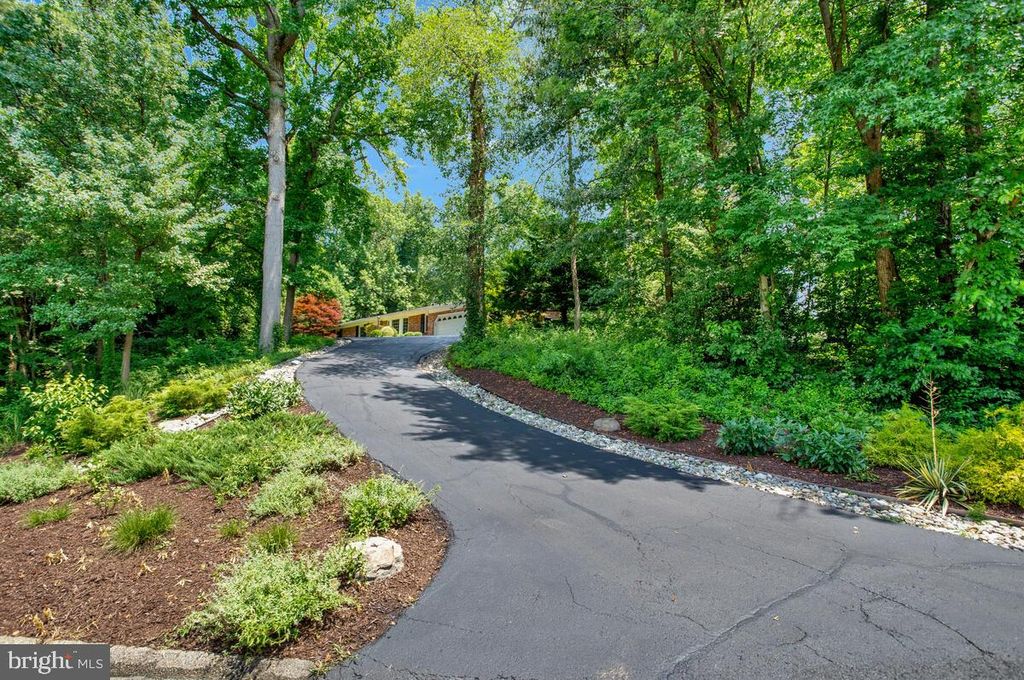 737 APPOMATTOX RD W, Davidsonville, MD 21035