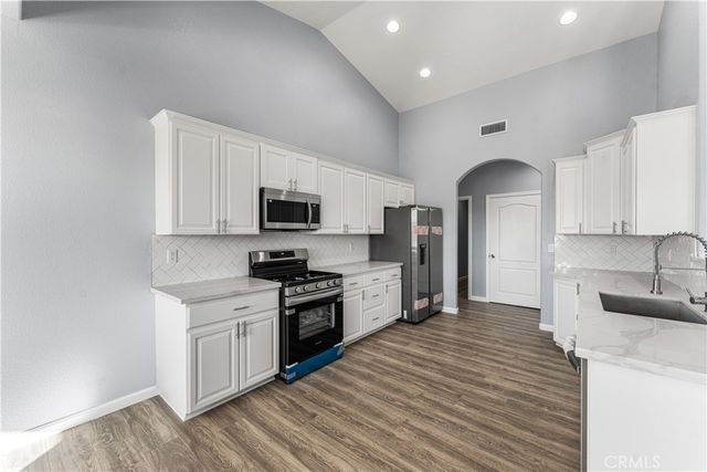 21921 Calhoun Dr, California City, CA 93505