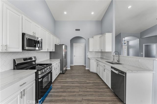 21921 Calhoun Dr, California City, CA 93505