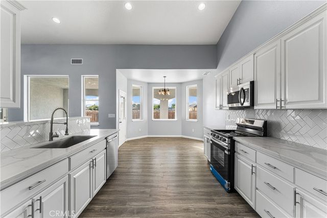 21921 Calhoun Dr, California City, CA 93505