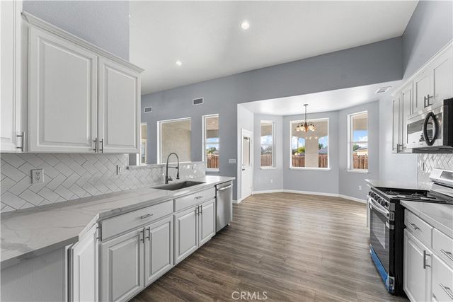 21921 Calhoun Dr, California City, CA 93505