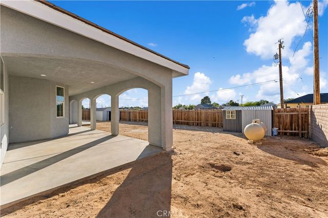 21921 Calhoun Dr, California City, CA 93505