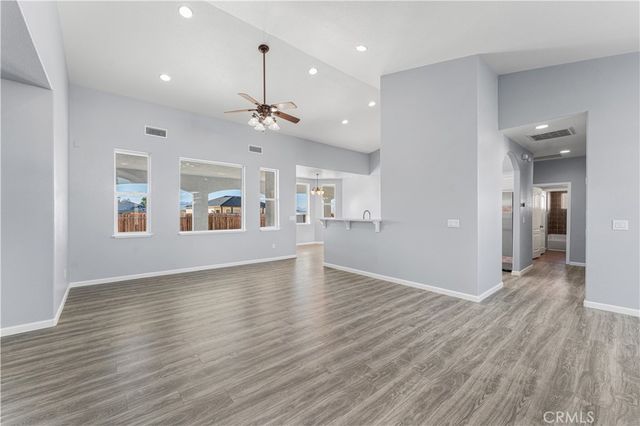 21921 Calhoun Dr, California City, CA 93505