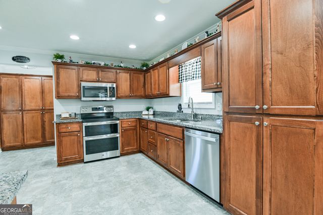 1621 Dixie Road, Covington, GA 30014