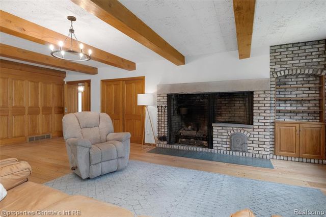 1925 Wellesley Drive, Detroit, MI 48203
