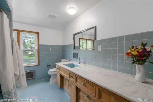 1925 Wellesley Drive, Detroit, MI 48203