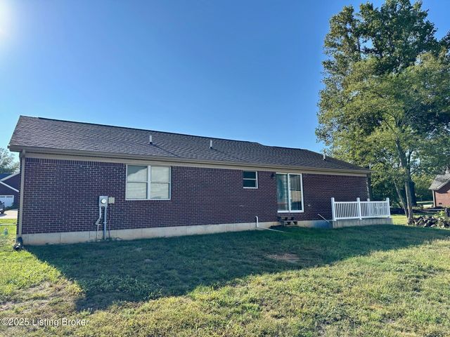 309 River Cliff Blvd, Brandenburg, KY 40108