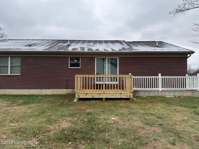 309 River Cliff Blvd, Brandenburg, KY 40108