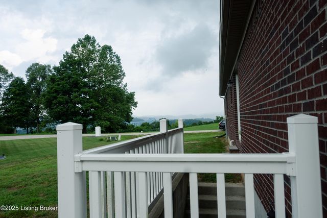 309 River Cliff Blvd, Brandenburg, KY 40108