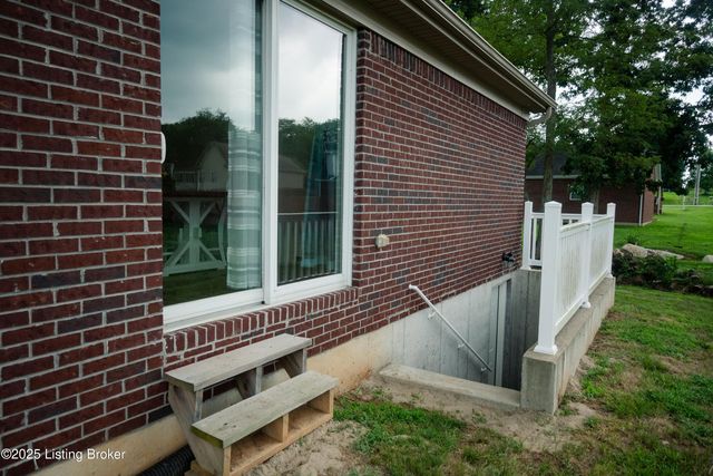 309 River Cliff Blvd, Brandenburg, KY 40108