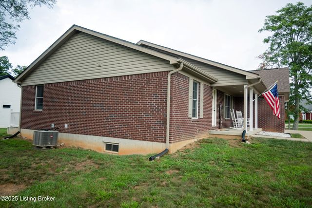 309 River Cliff Blvd, Brandenburg, KY 40108