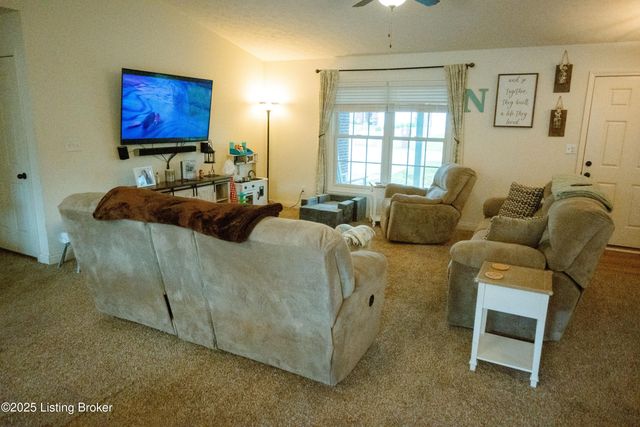 309 River Cliff Blvd, Brandenburg, KY 40108