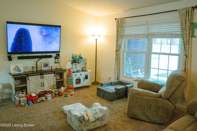 309 River Cliff Blvd, Brandenburg, KY 40108