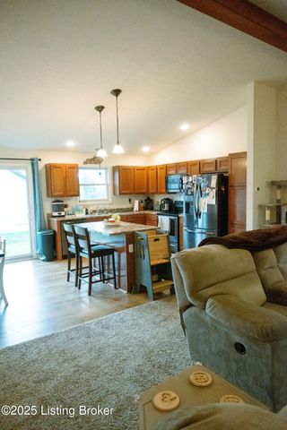 309 River Cliff Blvd, Brandenburg, KY 40108