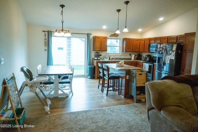 309 River Cliff Blvd, Brandenburg, KY 40108