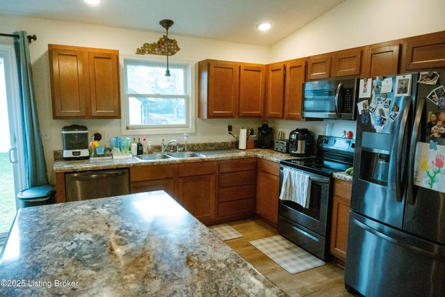 309 River Cliff Blvd, Brandenburg, KY 40108