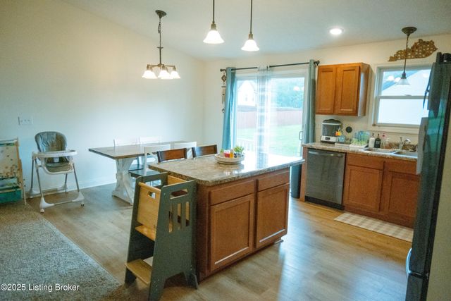 309 River Cliff Blvd, Brandenburg, KY 40108