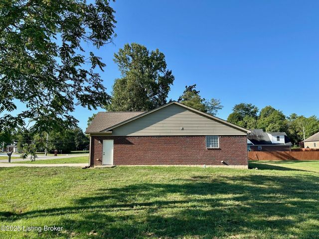 309 River Cliff Blvd, Brandenburg, KY 40108